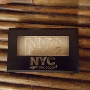 NYC Basic Instinct eye shadow